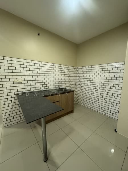 Servis Apartment untuk Disewa di Menara Geno - Dalynn Tan - Kitchen - PropertyGuru.com.my