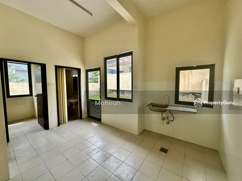 Rumah Banglo untuk Dijual di Bandar Seri Putra (Bangi) - Mahirah . - Kitchen - PropertyGuru.com.my