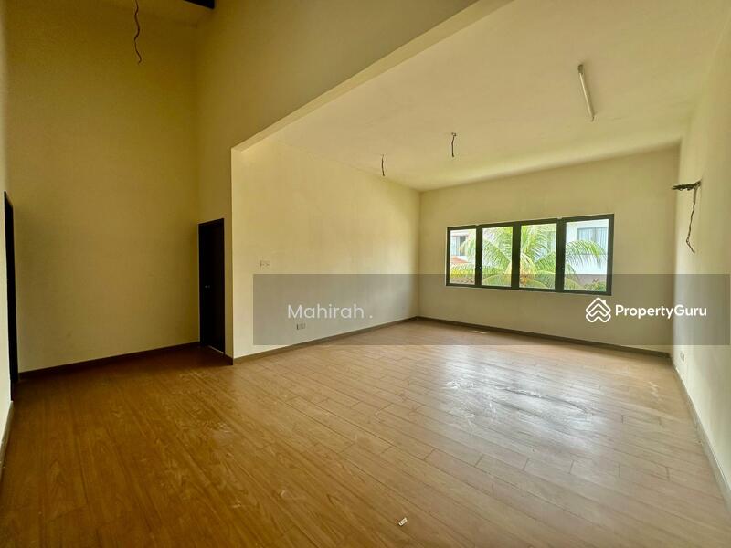 Rumah Banglo untuk Dijual di Bandar Seri Putra (Bangi) - Mahirah . - Living Room - PropertyGuru.com.my