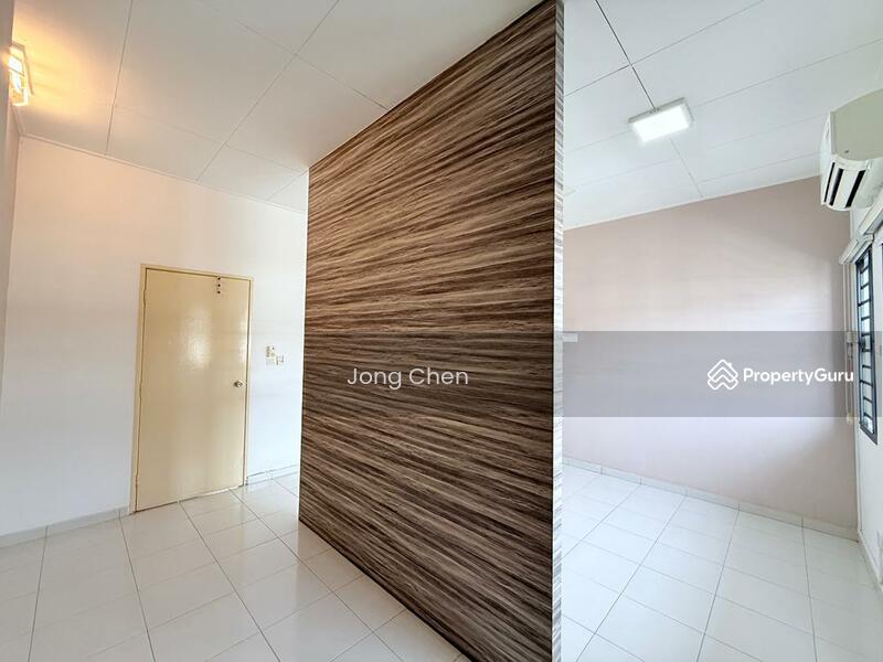Rumah Teres 2 Tingkat untuk Dijual di Gelang Patah (Johor) - Jong Chen - Entrance - PropertyGuru.com.my