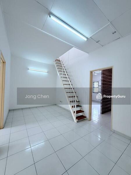Rumah Teres 2 Tingkat untuk Dijual di Gelang Patah (Johor) - Jong Chen - Stairs - PropertyGuru.com.my