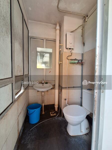 Bangunan Choo Cheng Khay untuk Untuk Dijual - RM 580,000, Mac 2026 - Bathroom - PropertyGuru.com.my