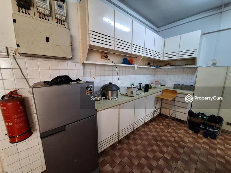 Bangunan Choo Cheng Khay untuk Untuk Dijual - RM 580,000, Mac 2026 - Kitchen - PropertyGuru.com.my