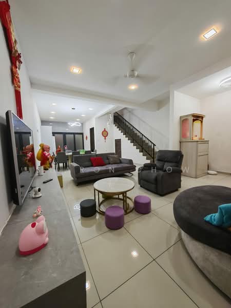 3-storey Terraced House for Rent in Puchong (Selangor) - Sharon Chow - Living Room - PropertyGuru.com.my