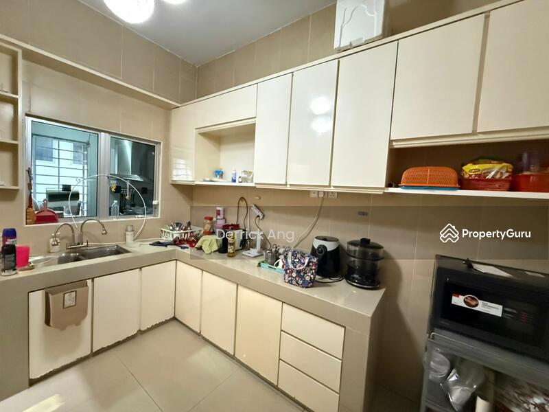 Rumah Teres 2-Tingkat untuk Dijual di Taman Sri Putra Mas (Sungai Buloh) - Derrick Ang - Kitchen - PropertyGuru.com.my