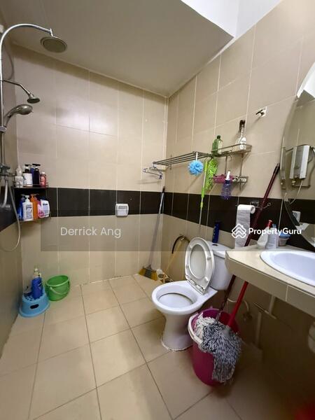 Rumah Teres 2-Tingkat untuk Dijual di Taman Sri Putra Mas (Sungai Buloh) - Derrick Ang - Bathroom - PropertyGuru.com.my