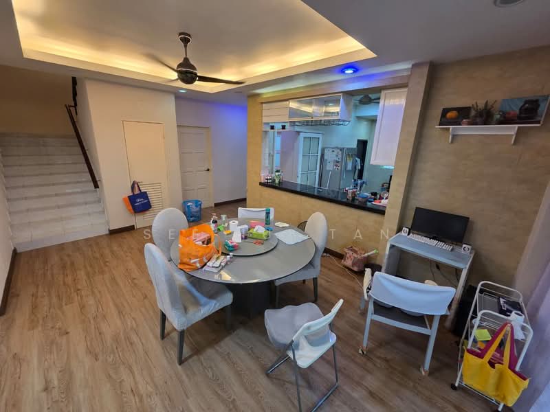Rumah Berkembar untuk Dijual di Taman Selayang Jaya (Selayang) - See Hui Tan - Dining Room - PropertyGuru.com.my