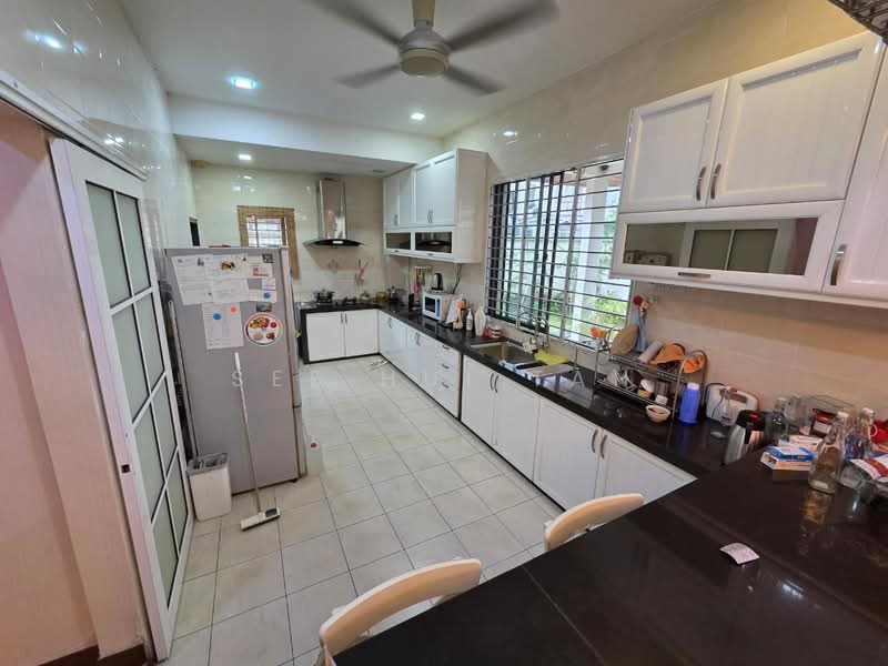 Rumah Berkembar untuk Dijual di Taman Selayang Jaya (Selayang) - See Hui Tan - Kitchen - PropertyGuru.com.my