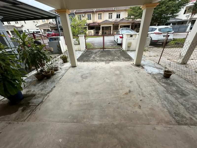 Rumah Teres 2 Tingkat untuk Dijual di Saujana Puchong (Puchong) - Michael Chan - Entrance - PropertyGuru.com.my