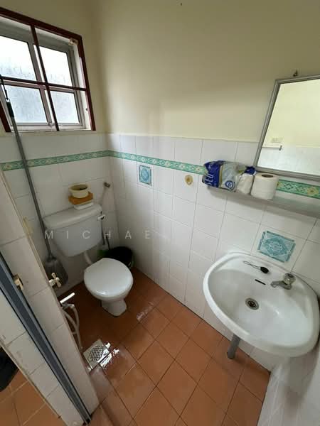Rumah Teres 2 Tingkat untuk Dijual di Saujana Puchong (Puchong) - Michael Chan - Bathroom - PropertyGuru.com.my