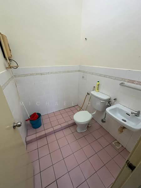 Rumah Teres 2 Tingkat untuk Dijual di Saujana Puchong (Puchong) - Michael Chan - Bathroom - PropertyGuru.com.my