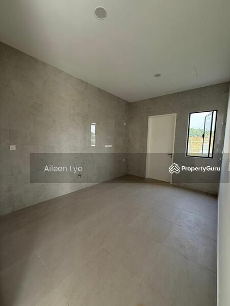Semi-Detached House for Sale in Bandar Sri Sendayan (Negeri Sembilan) - Aileen Lye - Wet Kitchen - PropertyGuru.com.my
