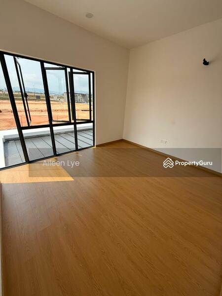 Semi-Detached House for Sale in Bandar Sri Sendayan (Negeri Sembilan) - Aileen Lye - Bedroom - PropertyGuru.com.my