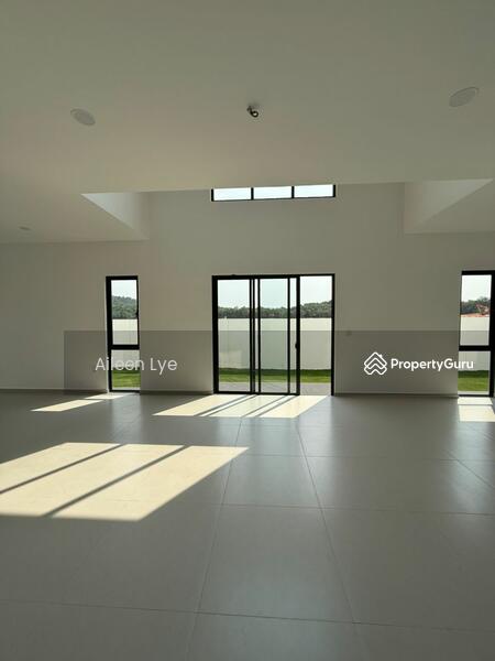 Semi-Detached House for Sale in Bandar Sri Sendayan (Negeri Sembilan) - Aileen Lye - Living Room - PropertyGuru.com.my