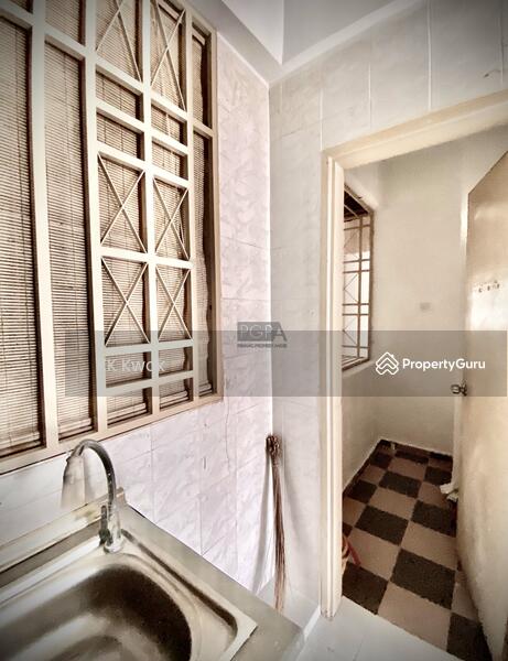 Kondominium untuk Dijual di Eden Seaview Condominium - KK Kwok - Kitchen - PropertyGuru.com.my