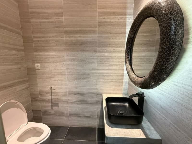 Rumah Banglo untuk Dijual di Country Heights Damansara (Kuala Lumpur) - Xiang Lee - Bathroom - PropertyGuru.com.my