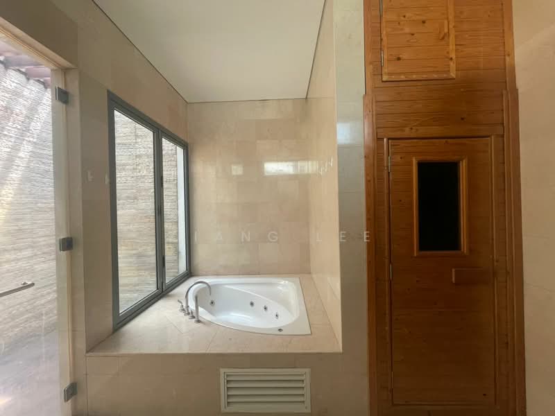 Rumah Banglo untuk Dijual di Country Heights Damansara (Kuala Lumpur) - Xiang Lee - Bathroom - PropertyGuru.com.my