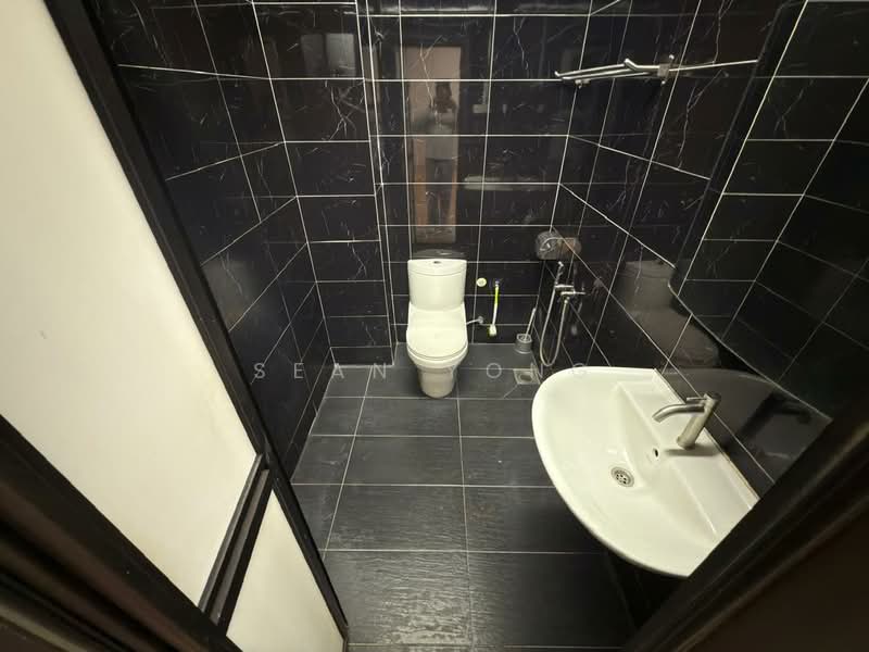 2-storey Terraced House for Sale in Sungai Buloh (Selangor) - Sean Yong - Bathroom - PropertyGuru.com.my