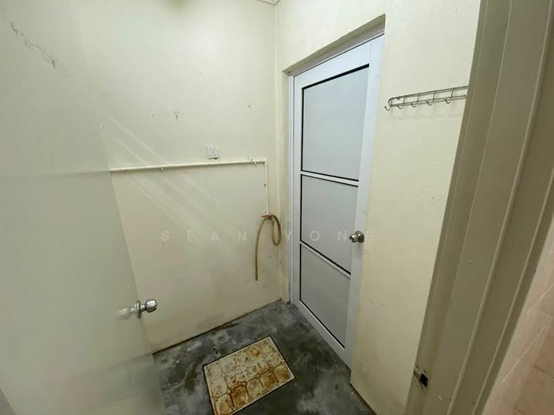 Rumah Teres 2 Tingkat untuk Dijual di Sungai Buloh (Selangor) - Sean Yong - Bathroom - PropertyGuru.com.my
