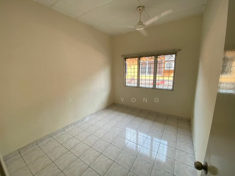 Rumah Teres 2 Tingkat untuk Dijual di Sungai Buloh (Selangor) - Sean Yong - Bedroom - PropertyGuru.com.my
