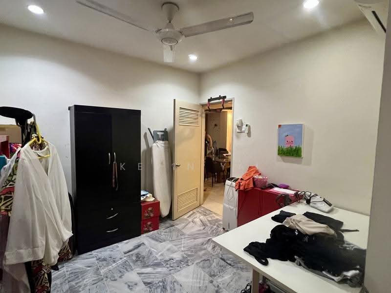 Rumah Teres 2.5-Tingkat untuk Dijual di Taman Seputeh (Seputeh) - Kevin Yai - Bedroom - PropertyGuru.com.my