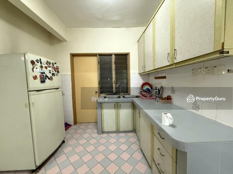 Kondominium untuk Dijual di Menara Alpha - Bruce . - Kitchen - PropertyGuru.com.my