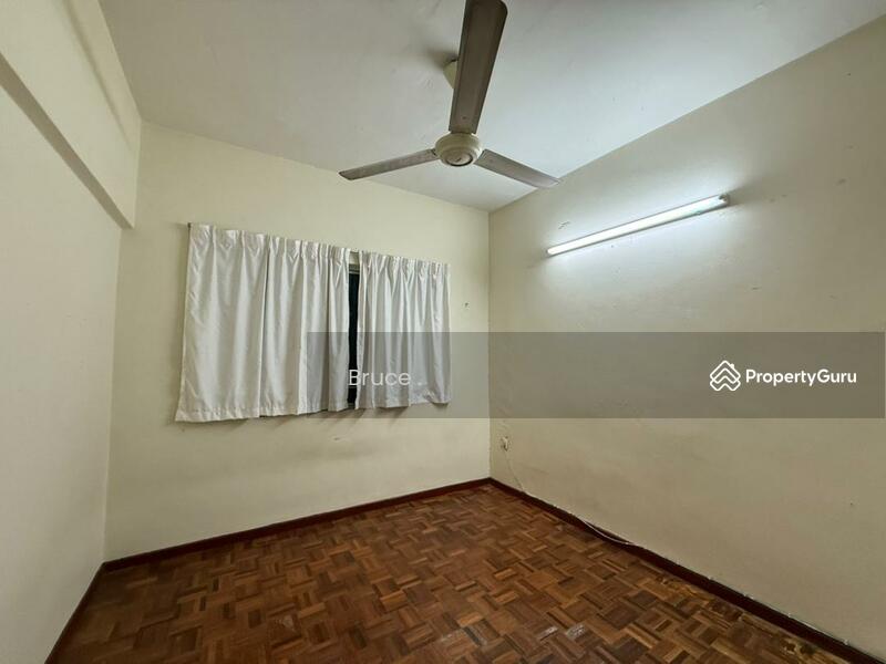 Kondominium untuk Dijual di Menara Alpha - Bruce . - Bedroom - PropertyGuru.com.my