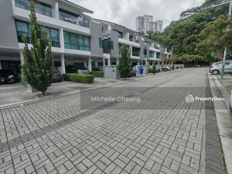 Townhouse for Sale in Sunway Spk (Kuala Lumpur) - Michelle Cheong - Car Park - PropertyGuru.com.my