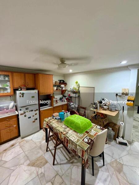 Dry Kitchen