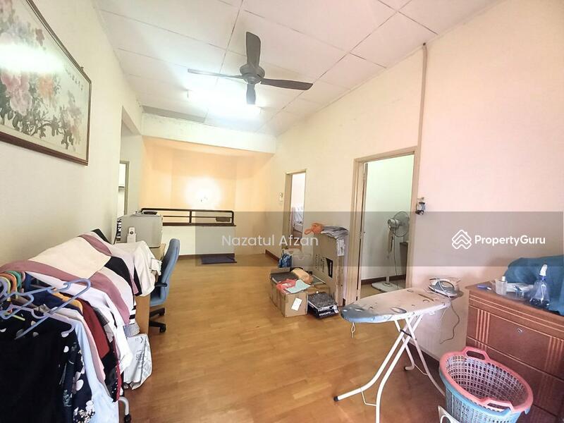 Living Room (Upstairs)