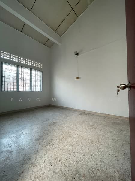 1-storey Terraced House for Sale in Taman Bukit Blossom (Seremban) - Pang Wai Leong - Bedroom - PropertyGuru.com.my