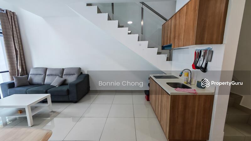 Servis Apartment untuk Disewa di Pacific Star - Bonnie Chong - Living Room - PropertyGuru.com.my