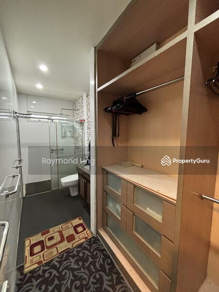 Junior Master Bathroom