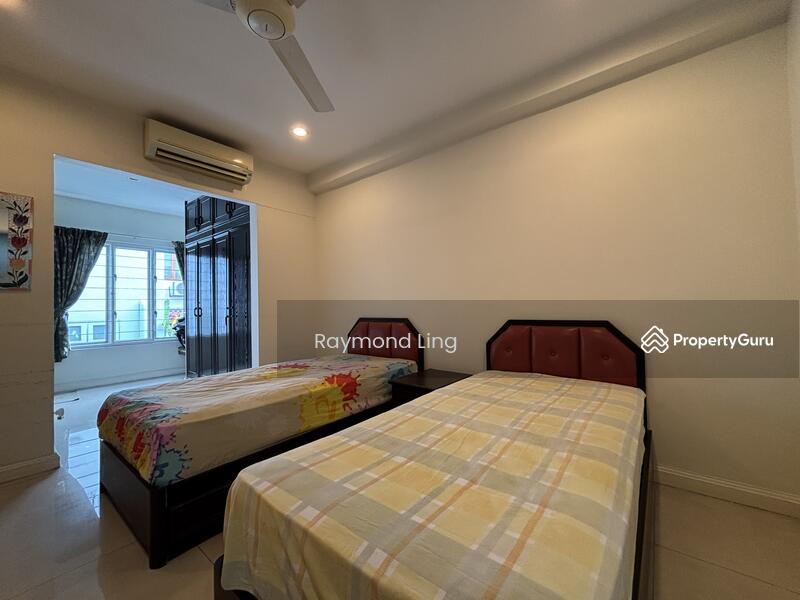 1st Floor Bedroom 2