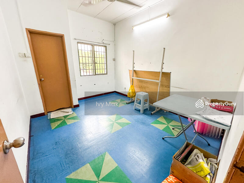 3rd room