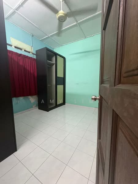 Taman Koperasi Cuepacs untuk Untuk Dijual - RM 462,000, Mac 2026 - Bedroom - PropertyGuru.com.my