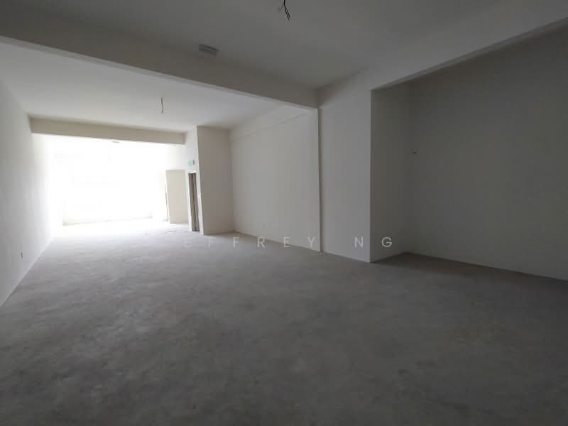 Shop for Sale in Hijauan Hills (Simpang Ampat) - Jeffrey Ng - Interior - PropertyGuru.com.my