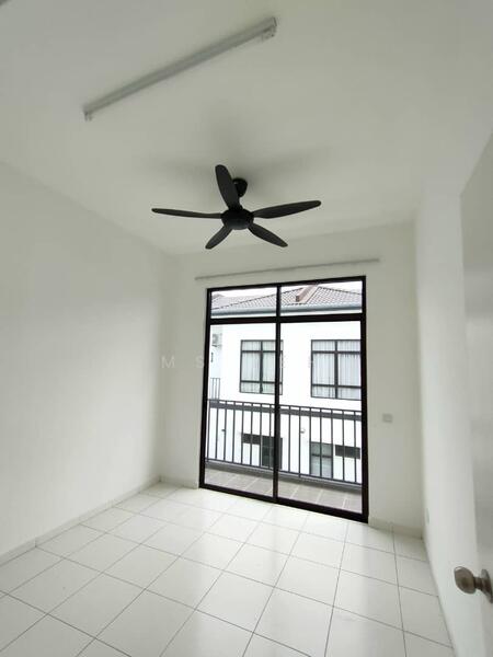 Best Buy 3Rooms 20x65 Graham Eco grandeur Puncak Alam untuk Untuk Dijual - RM 495,000, Mac 2026 - Bedroom - PropertyGuru.com.my