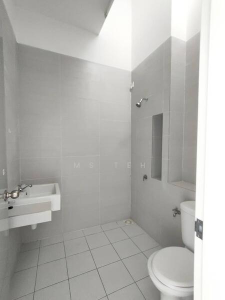 Best Buy 3Rooms 20x65 Graham Eco grandeur Puncak Alam untuk Untuk Dijual - RM 495,000, Mac 2026 - Bathroom - PropertyGuru.com.my