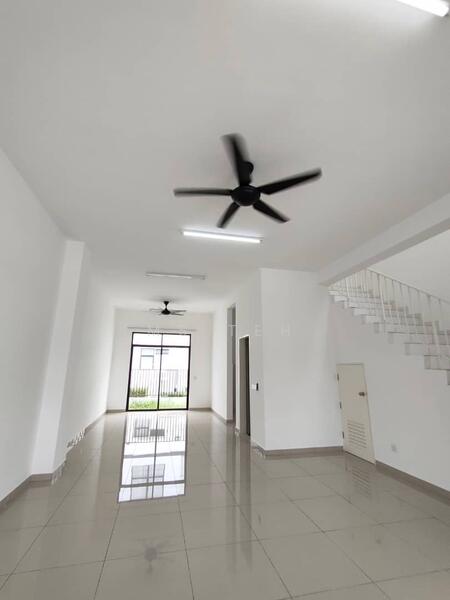 Best Buy 3Rooms 20x65 Graham Eco grandeur Puncak Alam untuk Untuk Dijual - RM 495,000, Mac 2026 - Living Room - PropertyGuru.com.my