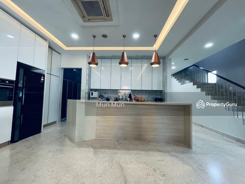 Rumah Teres 3 Tingkat untuk Dijual di Taman Tasik Damai (Sungai Besi) - Mun Mun - Kitchen - PropertyGuru.com.my