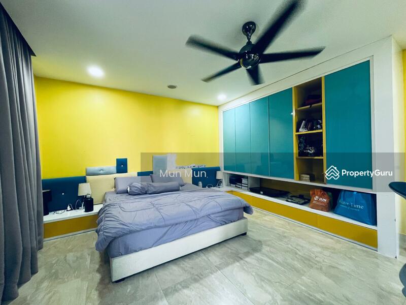 Rumah Teres 3 Tingkat untuk Dijual di Taman Tasik Damai (Sungai Besi) - Mun Mun - Master Bedroom - PropertyGuru.com.my