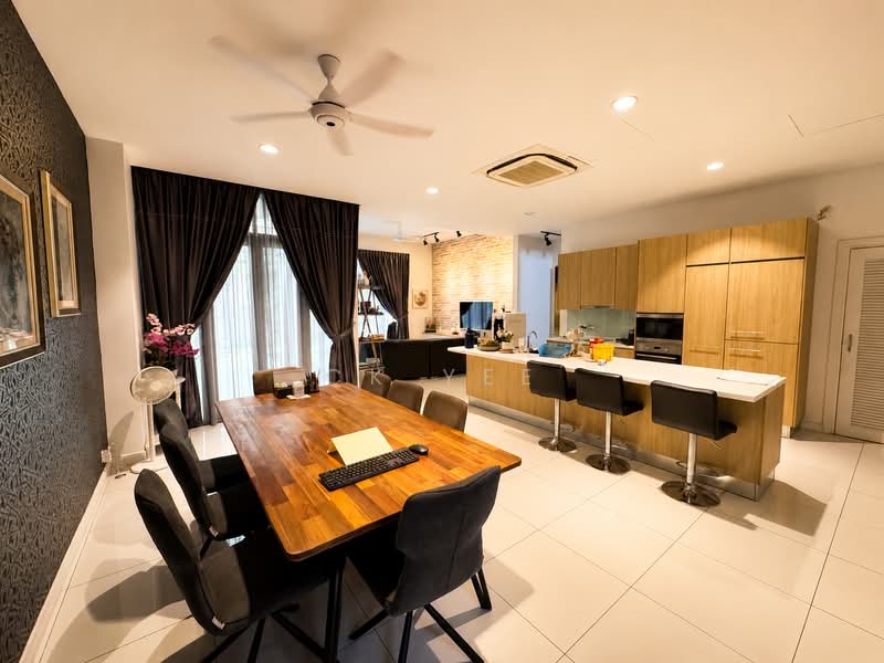 Bungalow for Sale in Serdang (Seri Kembangan) - CK Yee - Dining Room - PropertyGuru.com.my