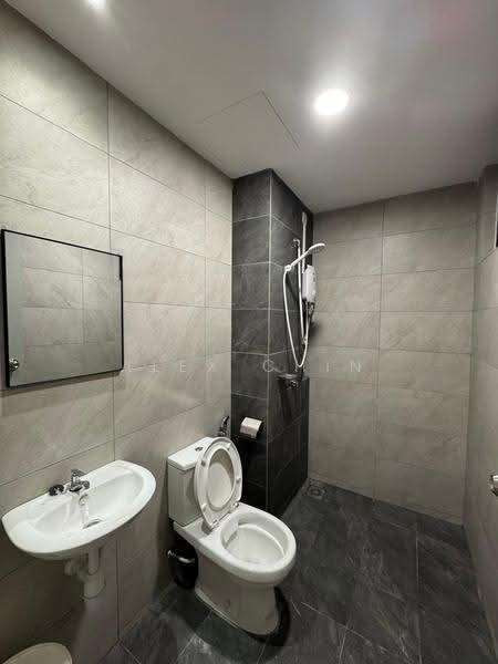 Kondominium untuk Disewa di Residensi Bintang - Yong Quan - Bathroom - PropertyGuru.com.my