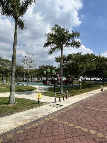 Jogging Track & Playground