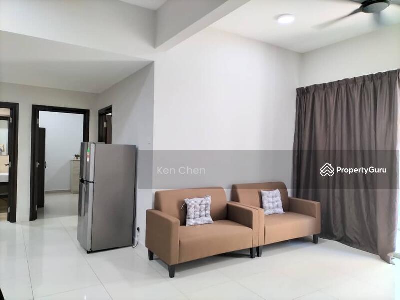 Servis Apartment untuk Disewa di Regalia Residence - Ken Chen - Living Room - PropertyGuru.com.my
