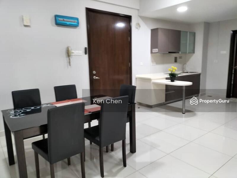 Servis Apartment untuk Disewa di Regalia Residence - Ken Chen - Dining Room - PropertyGuru.com.my