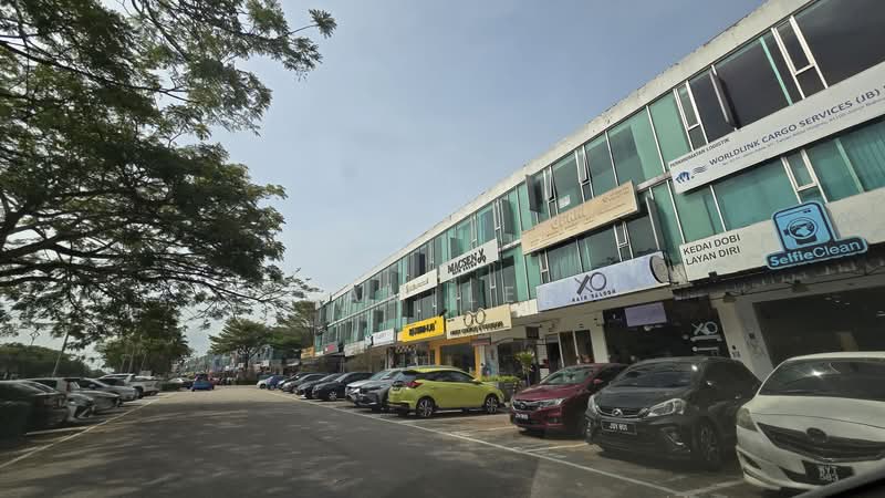 Shop / Office for Rent in Johor Bahru (Johor) - Sam Lee - Exterior - PropertyGuru.com.my