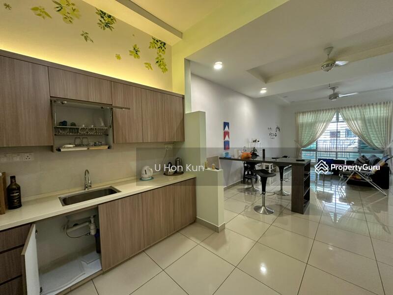 2-storey Terraced House for Sale in Nusa Sentral (Iskandar Puteri (Nusajaya)) - U Hon Kun - Kitchen - PropertyGuru.com.my