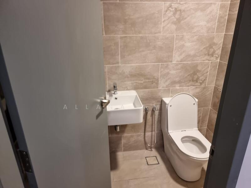 Servis Apartment untuk Disewa di M Arisa - Allana Amir - Bathroom - PropertyGuru.com.my